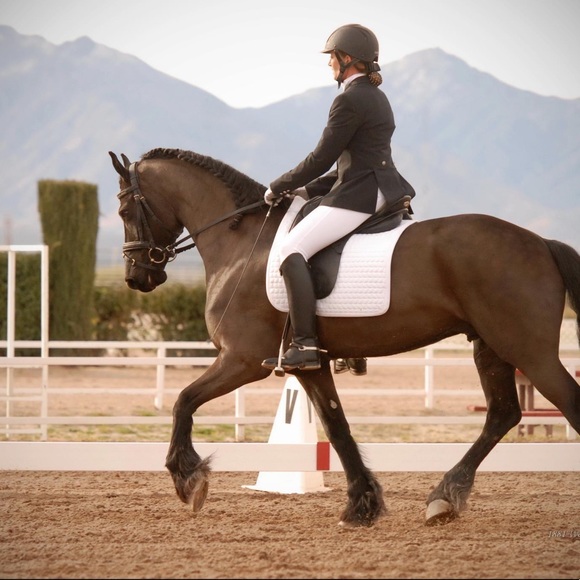 Meet your Posher, Shanna - Picture 1 of 8